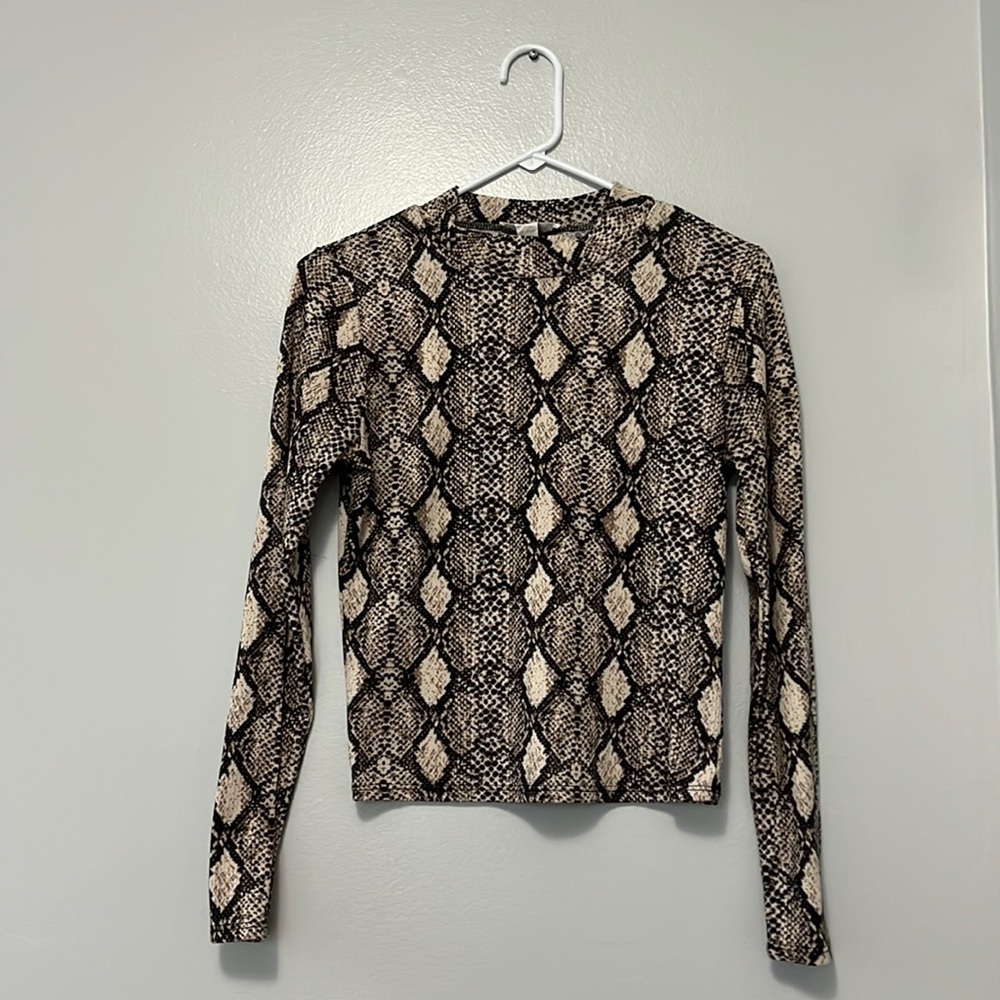 Snake skin printed, mock neck long sleeve shirt